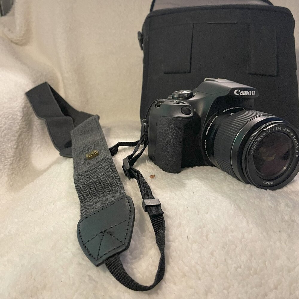 Canon Rebel T7 DSLR Camera Bundle w/ 18-55mm lens, RAM Clamp, & batt/charger - Picture 3 of 6